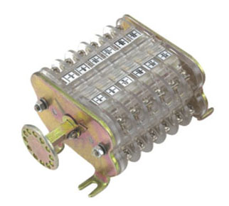 F6-□III/W系列輔助開關(guān) 